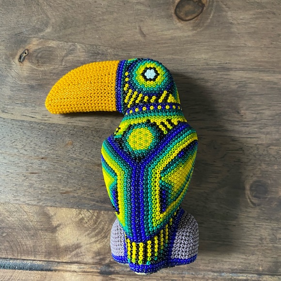 Handmade carved Toucan - Picture 4 of 8